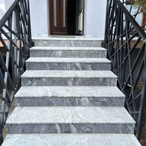 Schody granitowe Juparana płomieniowane 150x33x2 cm