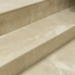 Podstopień marmur Crema Marfil 135x16,5x2 poler