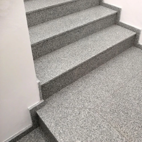 Schody granitowe szlifowane